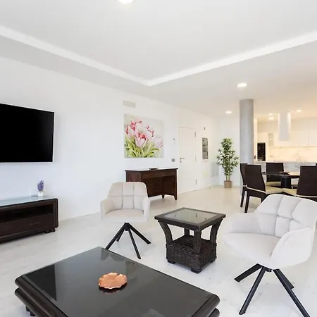 شقة Premium Con Piscina Y Vistas Increiblescheckhostprofile أذيخي